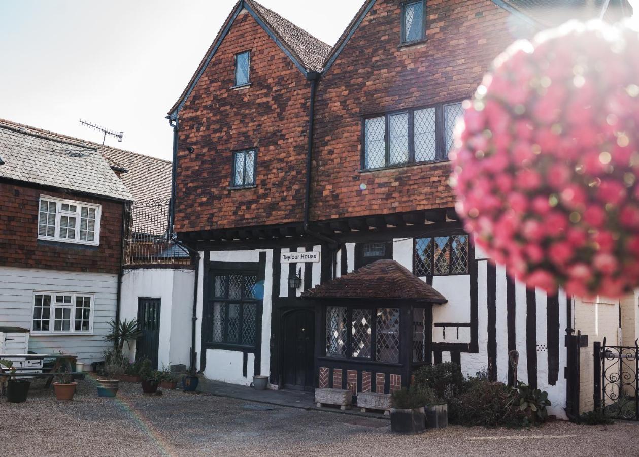 Taylour House - Edenbridge, Sleeps 10, Historic, Unique Yet Modern Villa Exterior photo